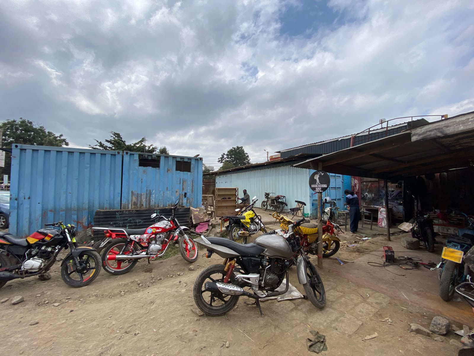 4th Avenue Market Rongai0