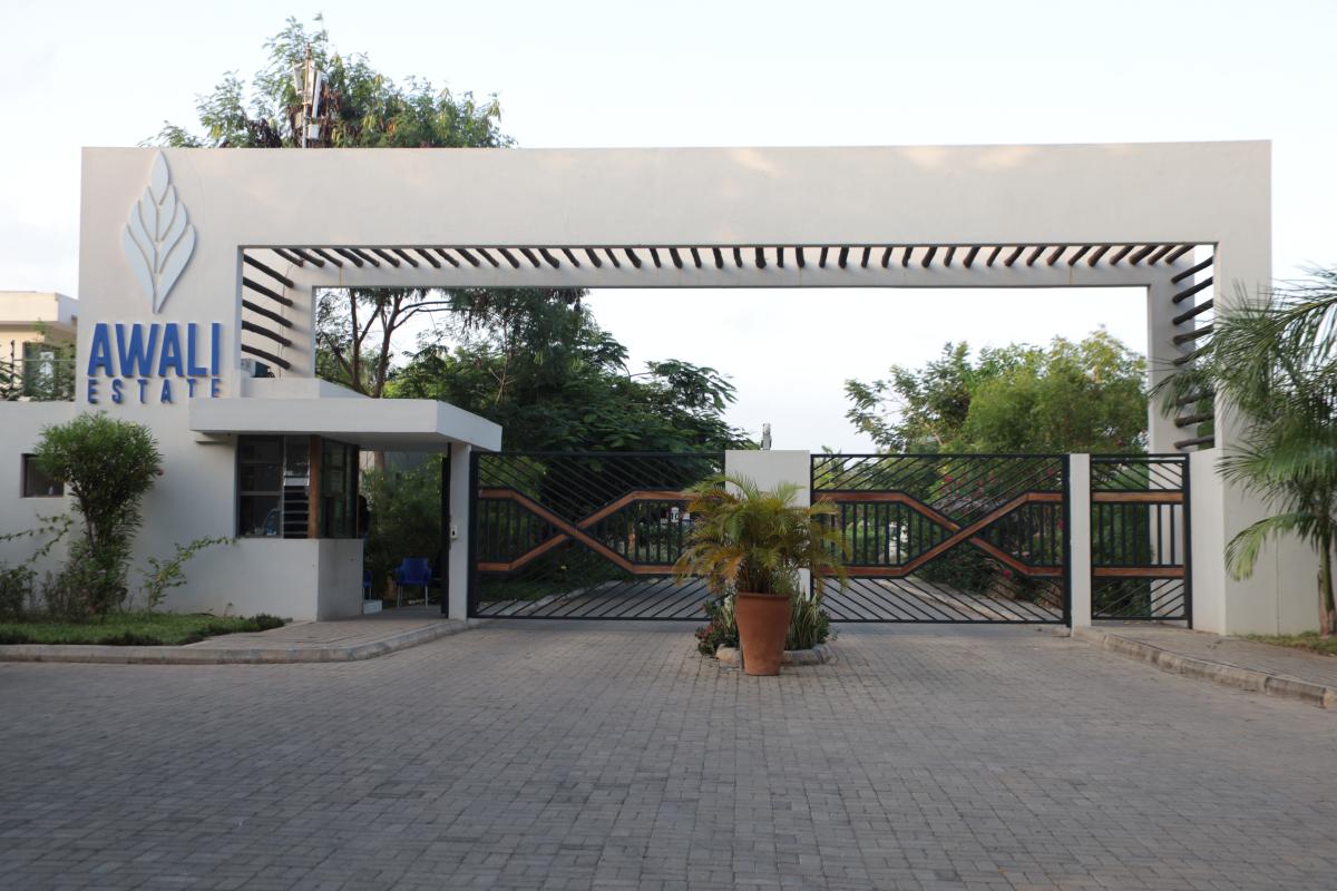 Awali-Estate-gate-1